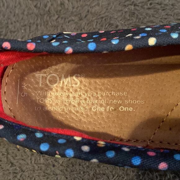 Toms Rainbow Polka Dot on Navy Blue One for One Slip-Ons w/NEW Tote Bag - Picture 8 of 11